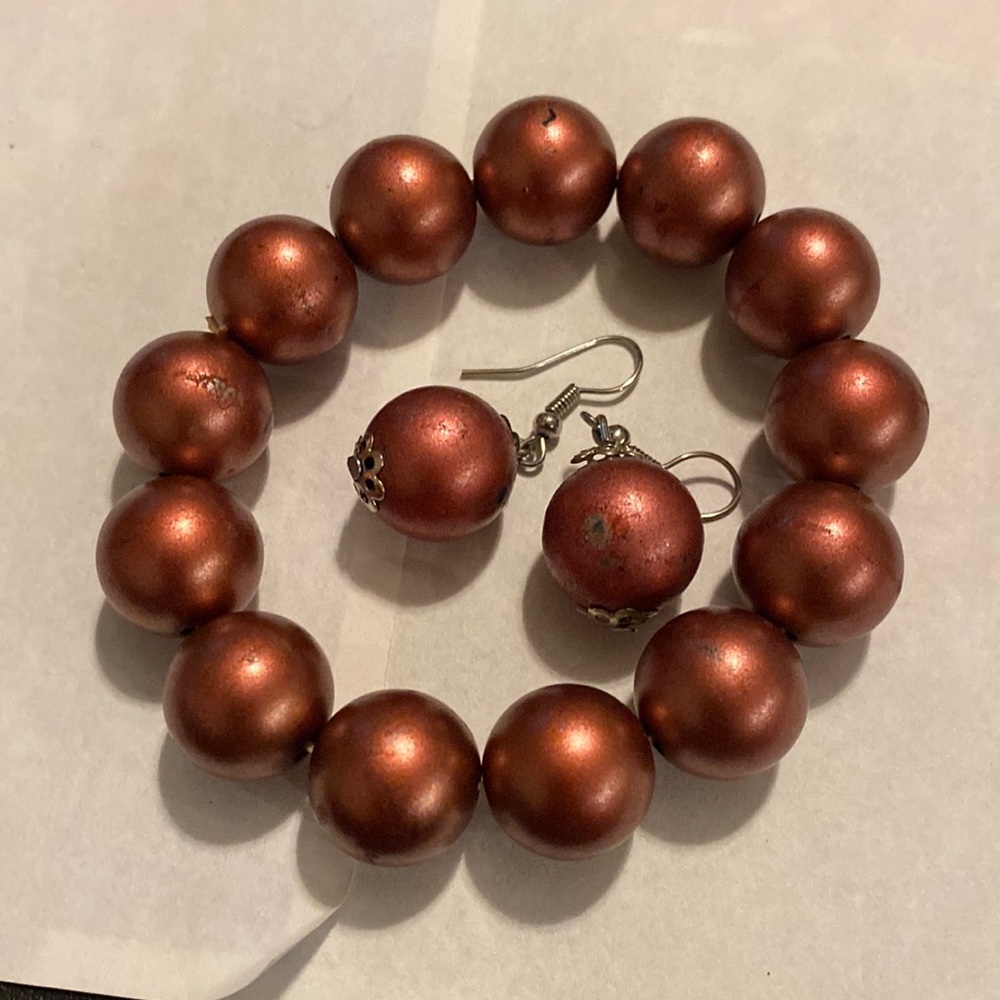 Earring and bracelet set